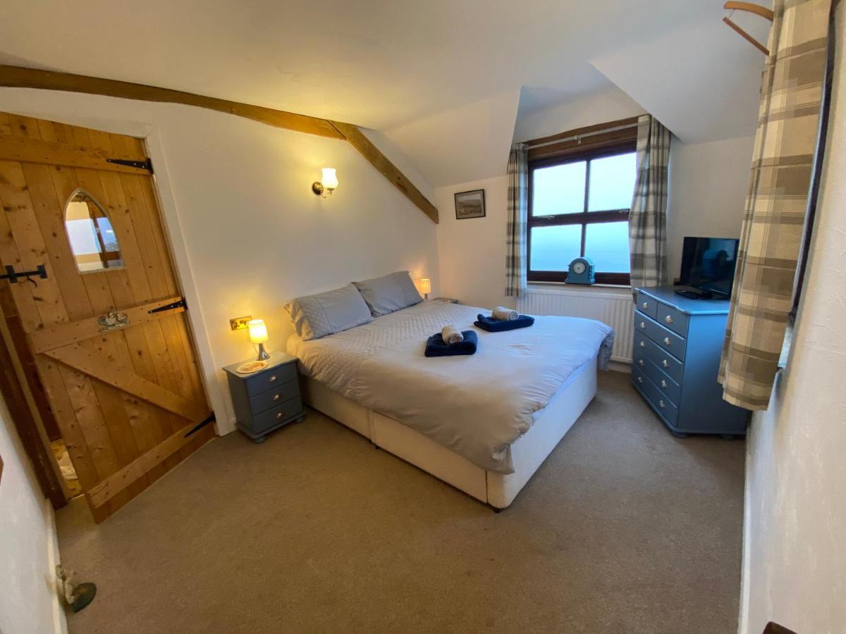 Beautiful Secluded Farmhouse With Hot Tub Villa Barmouth Exterior foto