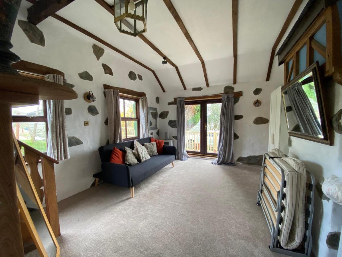 Beautiful Secluded Farmhouse With Hot Tub Villa Barmouth Exterior foto